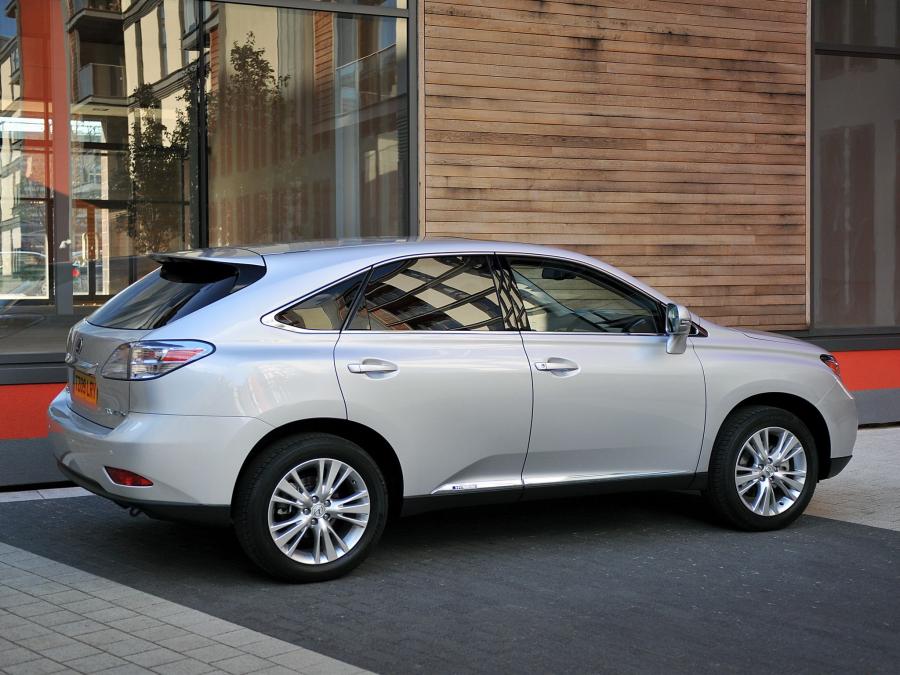  Lexus RX450h 2009 года  (UK) (фото 8 из 16)